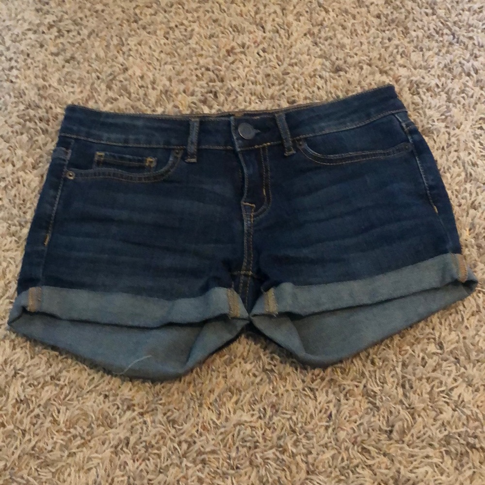 low rise blue jean shorts